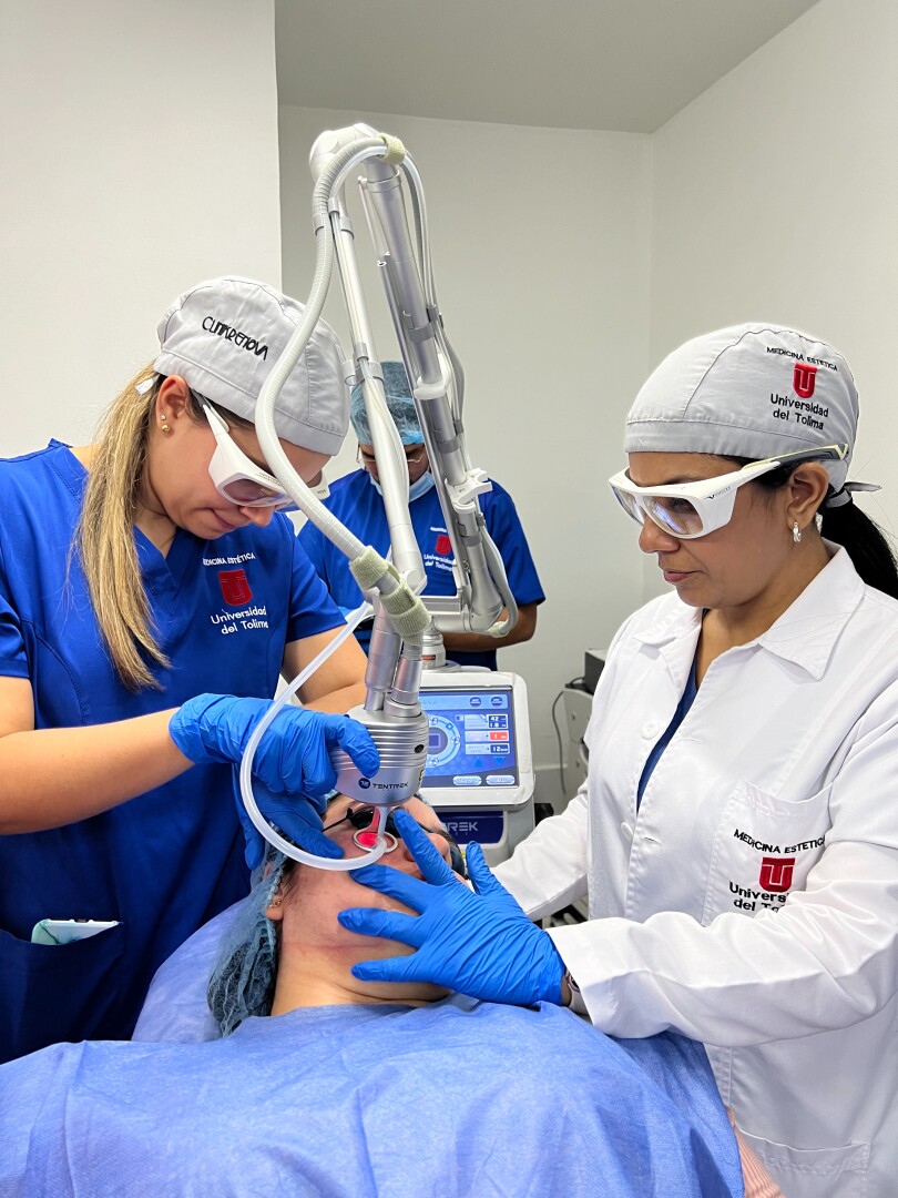 Diplomado universitario de láser